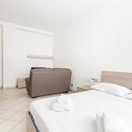 Apartment Ripamonti Budget With Small Balcony Milan