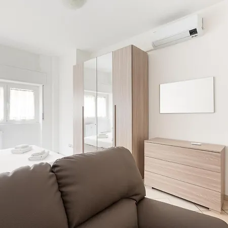 Ripamonti Budget With Small Balcony Apartment