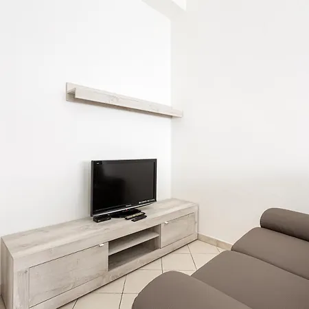 Apartment Ripamonti Budget With Small Balcony Milan